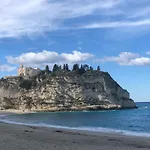 Banana, Near Tropea *