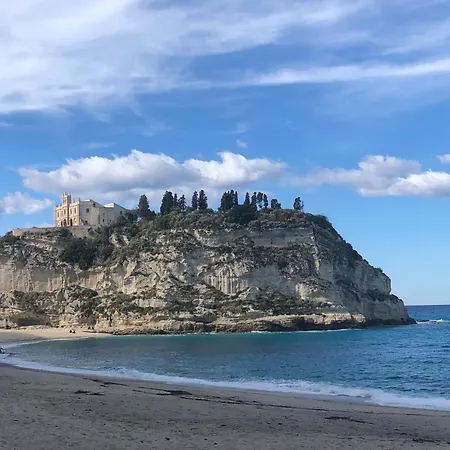Banana, Near Tropea *