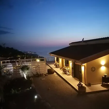 Banana, Near Tropea * 파르겔리아